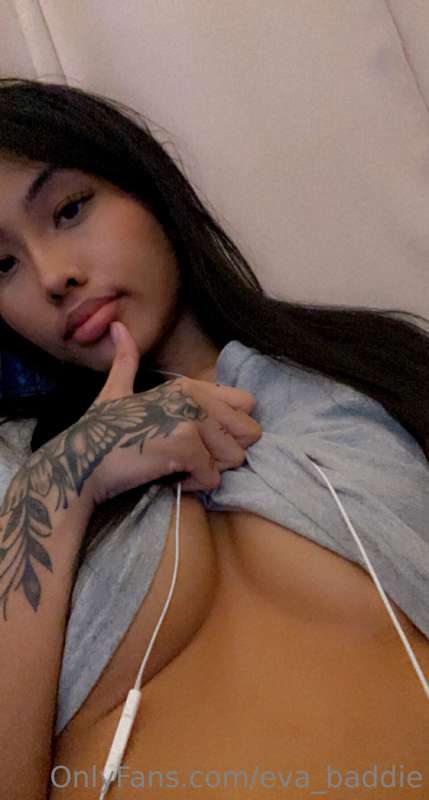 Not everyone sees my twitter posts so ill post the lewds her..