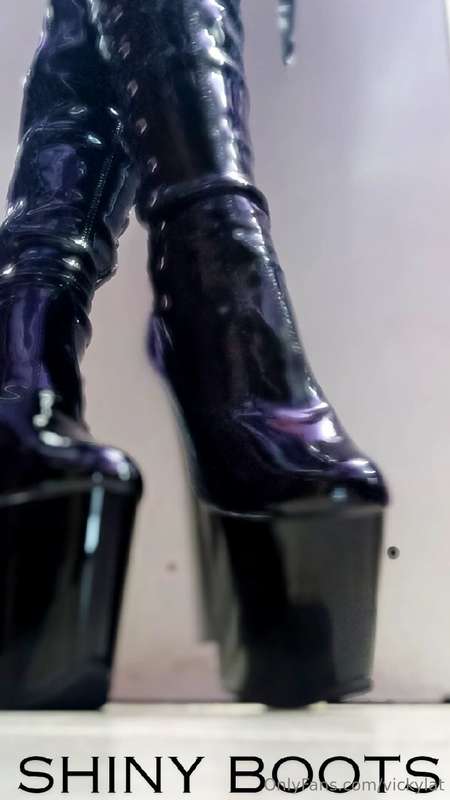 Tall goddess • High heels ✨🌹 For more pleasure, tall people ..