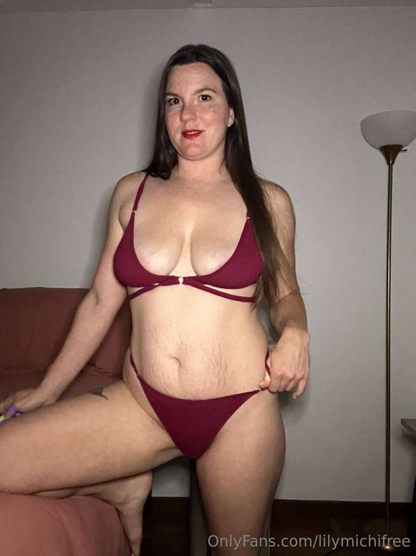 Titty Tease Thursday!Tip $5 and see:3 NEW SEXY VIDEOS playin..