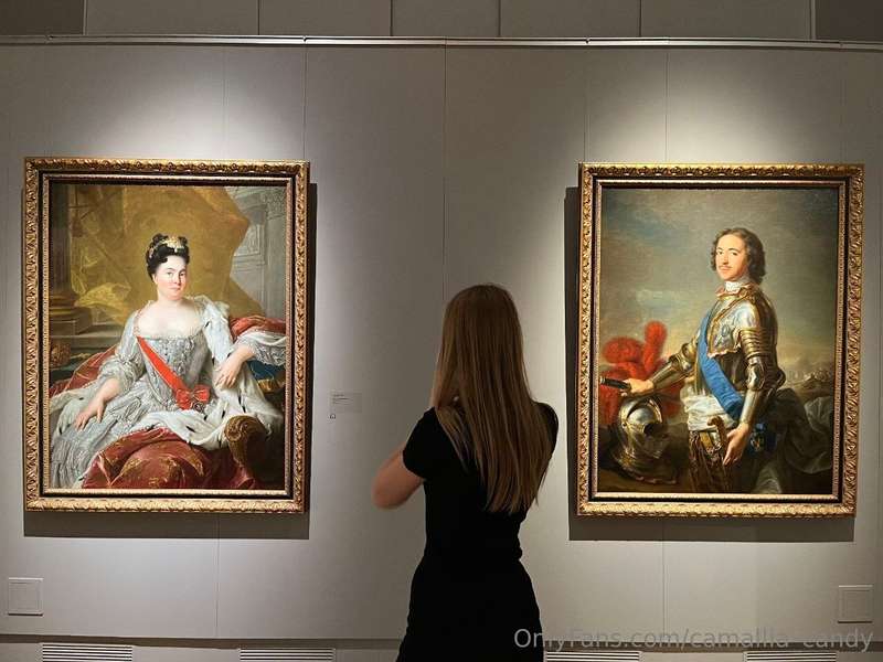😍I like to go to museums and various interesting exhibitions..