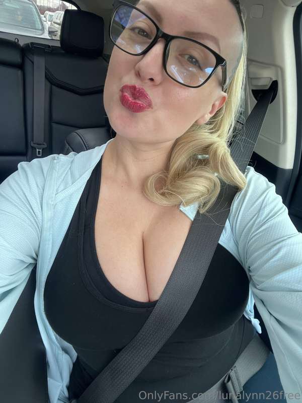 I’m working on a paid onlyfans account! Keep a lookout 👀