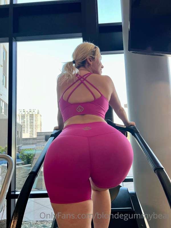 blondegummybear