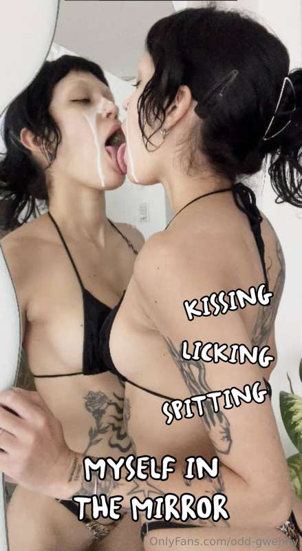 SLOPPY KISSING MYSELF IN THE MIRROR 💋💦Do you like me? Imagin..