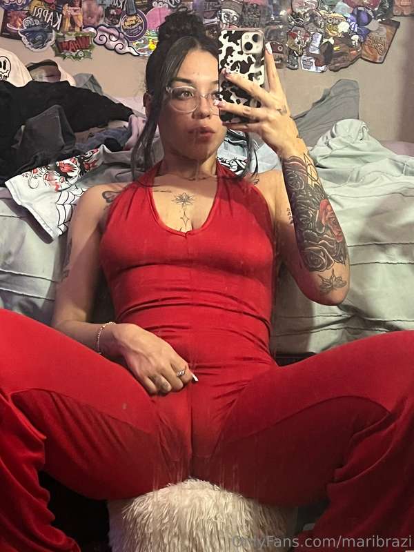 Red to spice up your day 🌶️ CHECK DMS ❤️
