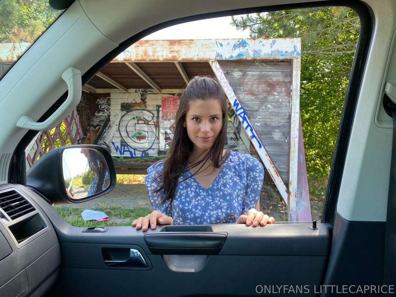 Photo 432 de Little Caprice sur Tocromo