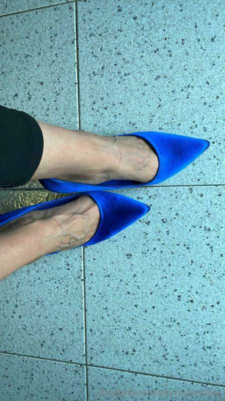 Hi everyone! we are a new naughty couple follow us for vario..