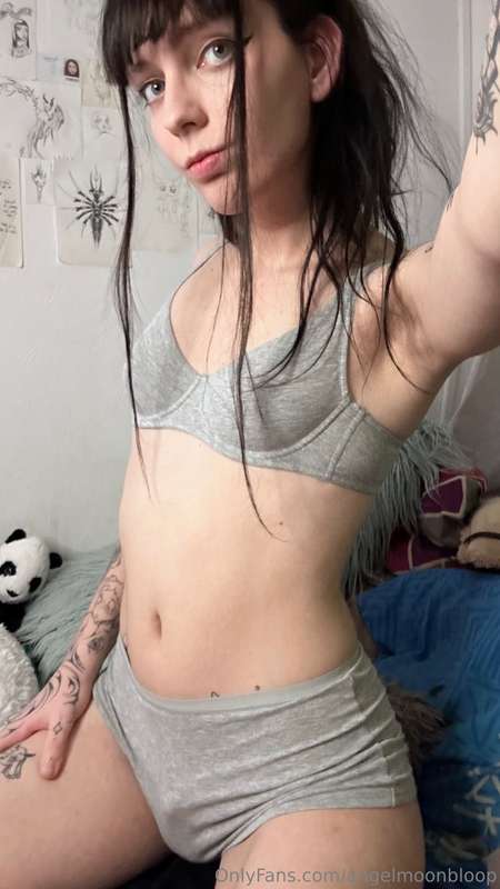 angelmoonbloop