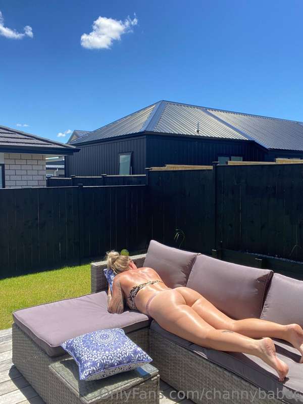 Who likes the view ?