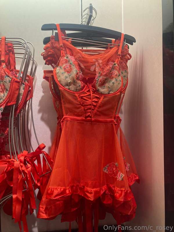 Buy me a little Christmas gift ??
