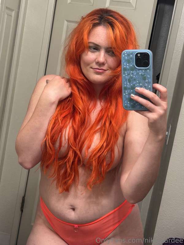When your hair and panties match…. A full set of almost 20 s..