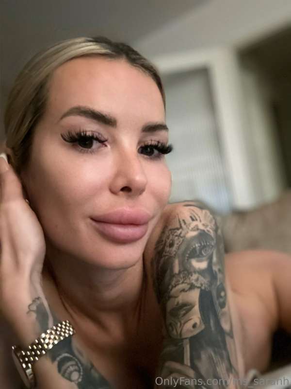 First thought when you see me like this ..?🥵🤭😸