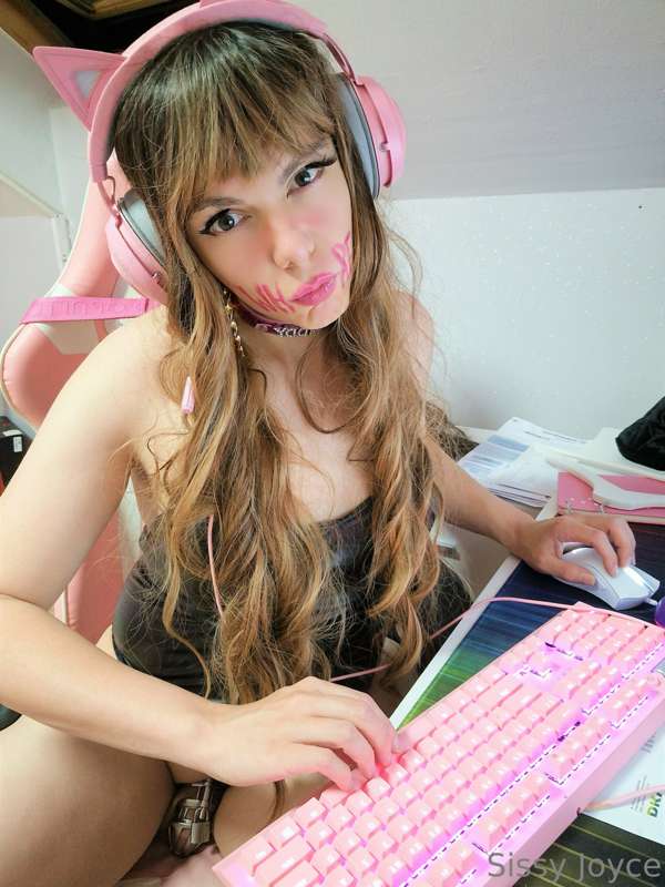 sissyjoyce image #9