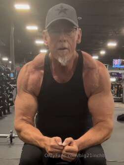 big21inchbiceps