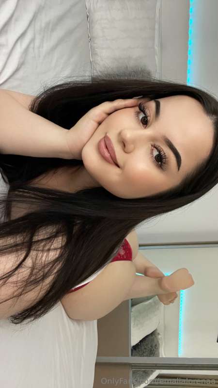 emalialorenaa