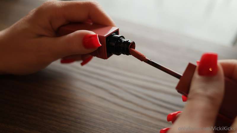 Camera, action… and desire. This is how the beginning of the..