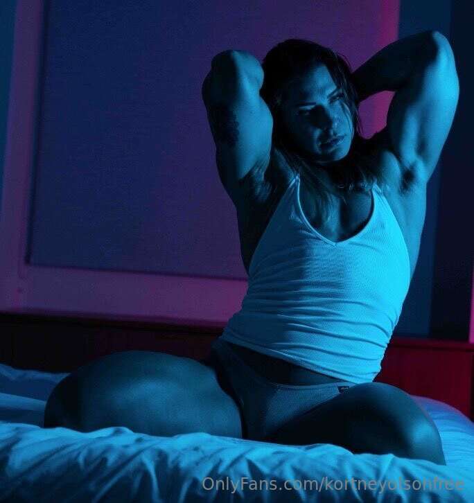 kortneyolsonfree image #0