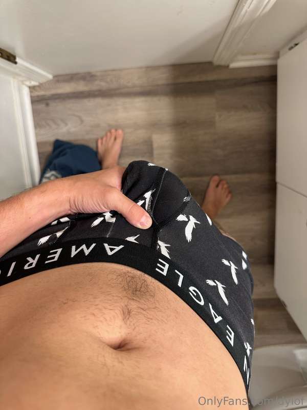 Suck me off??🥵😈