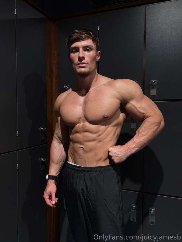 juicyalphajamesb