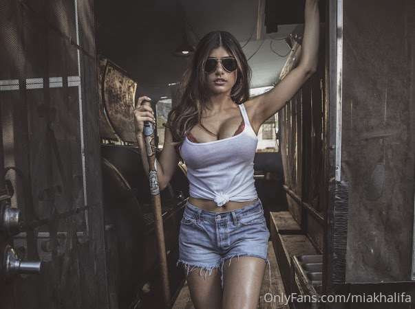 Foto 370 de Mia Khalifa en Tocromo
