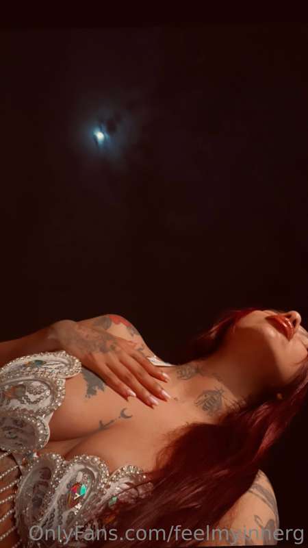Full moon activities 🖤✨🌝
