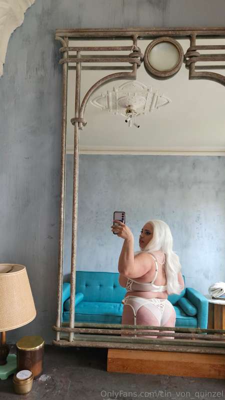 cin_von_quinzel image #1