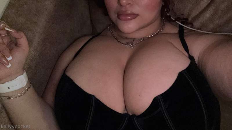 kellyypocket