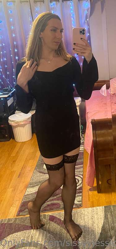 Starting to love these stockings and dress combo a bit mo... | jesswintersof Onlyfans Picture