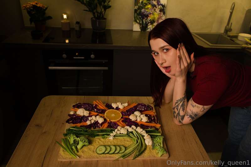 kelly_queen1