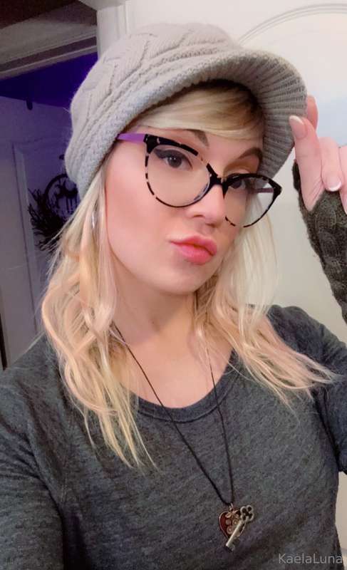 Where will you take this cutie on a date? 💕