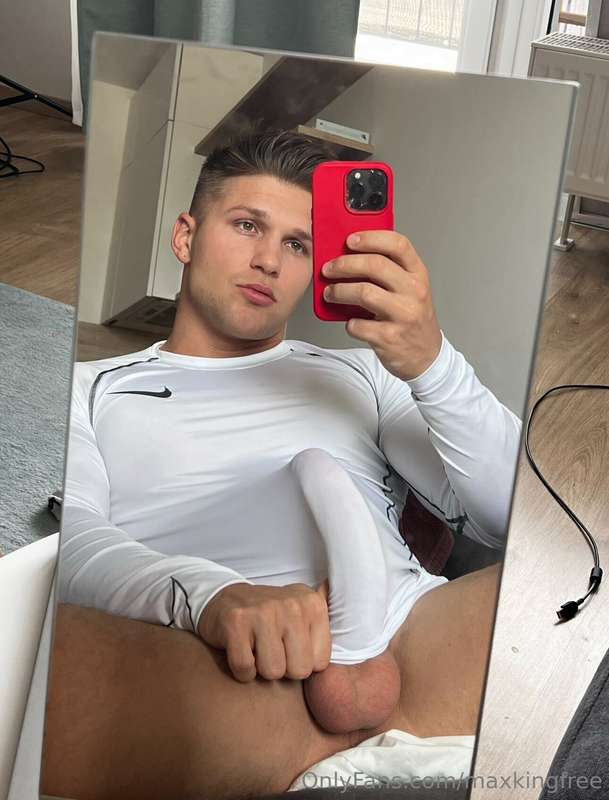 Chris is here to pin your heart ❤️ One of the hottest men al..