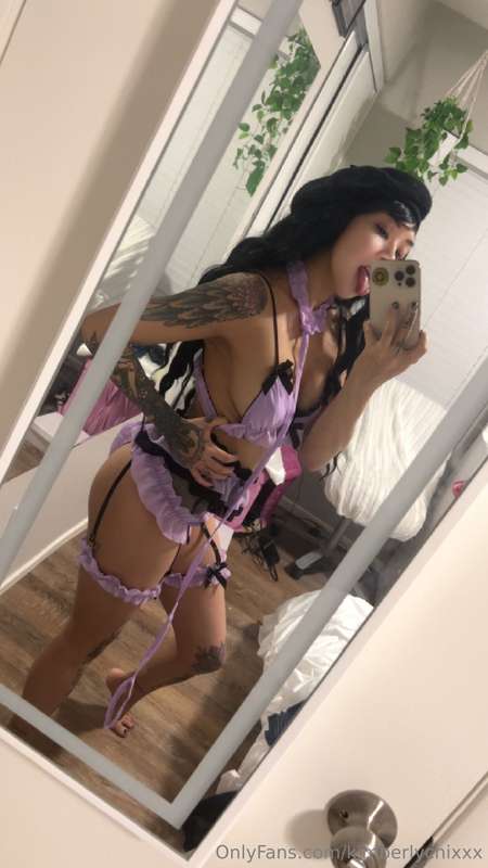 Who wants me to me their personal fuck doll for the day??