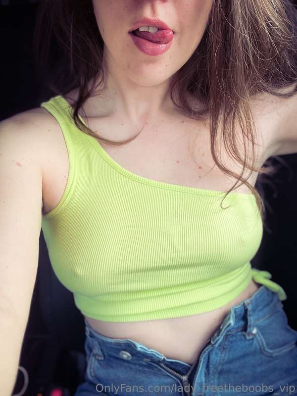 lady_freetheboobs_vip