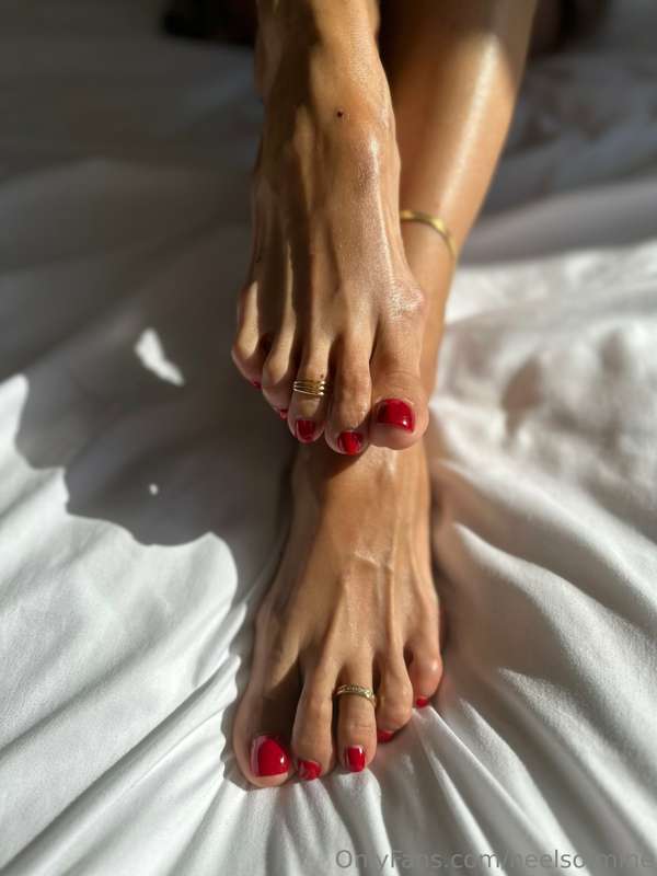 heelsofmine image #0