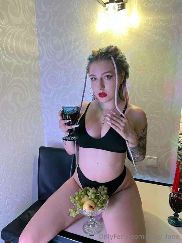 jiucy_lane
