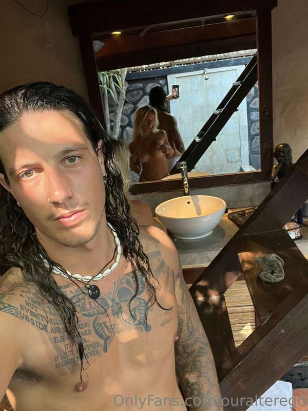 Internet in Bali is terrible, be posting so much more and re..