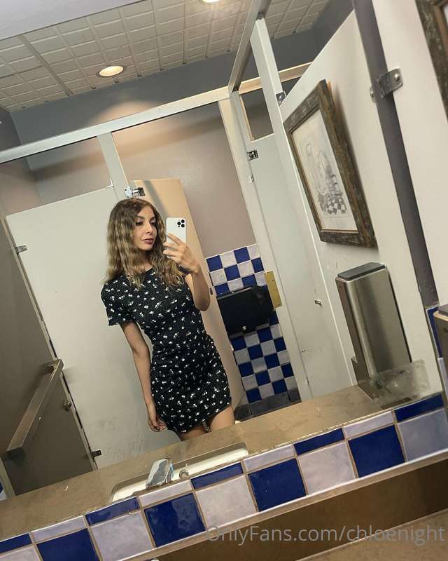 chloenight image #9
