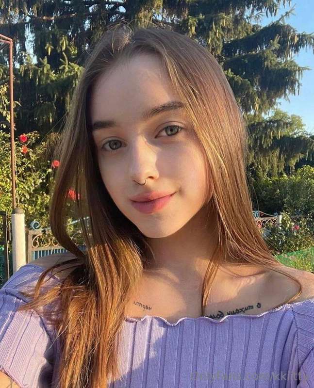❤️ 18 YEARS OLD ❤️ A naughty girl @mialoverr wants to your c..