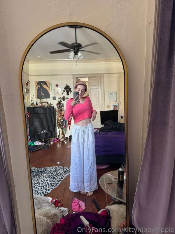 kittynippyhippie image #0