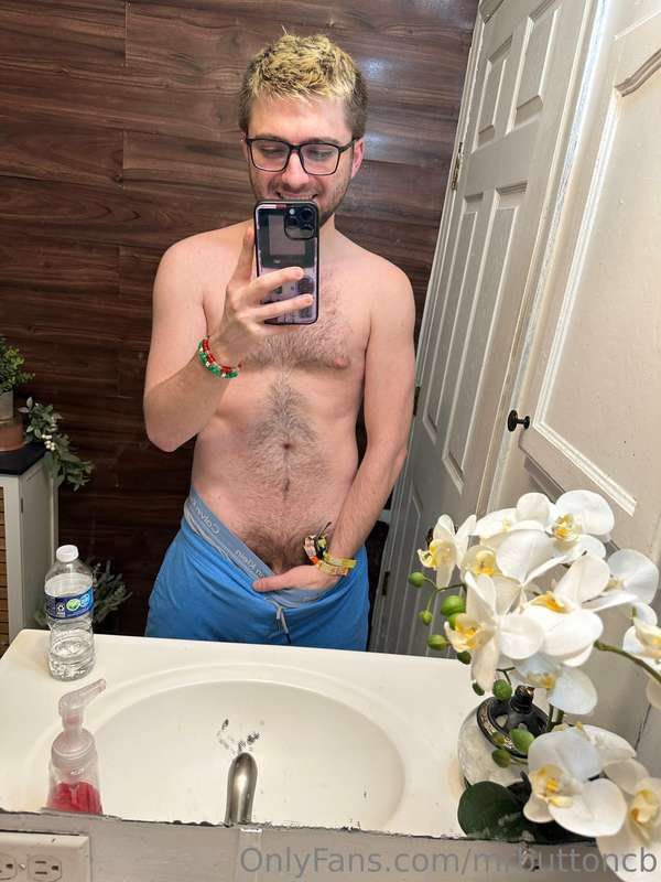 mrbuttoncb image #1