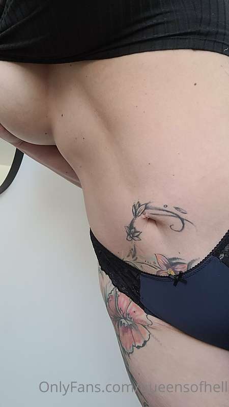 queenbigboobs