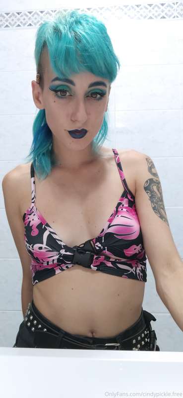 I love excessive make up! Unlock to see how easy to take off..