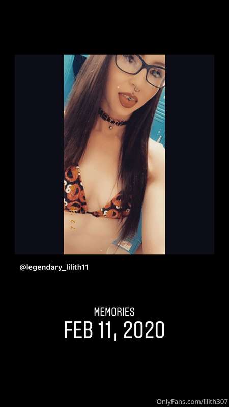 Enjoy a photo of me from a year ago 😘
Also, feel free to fol..