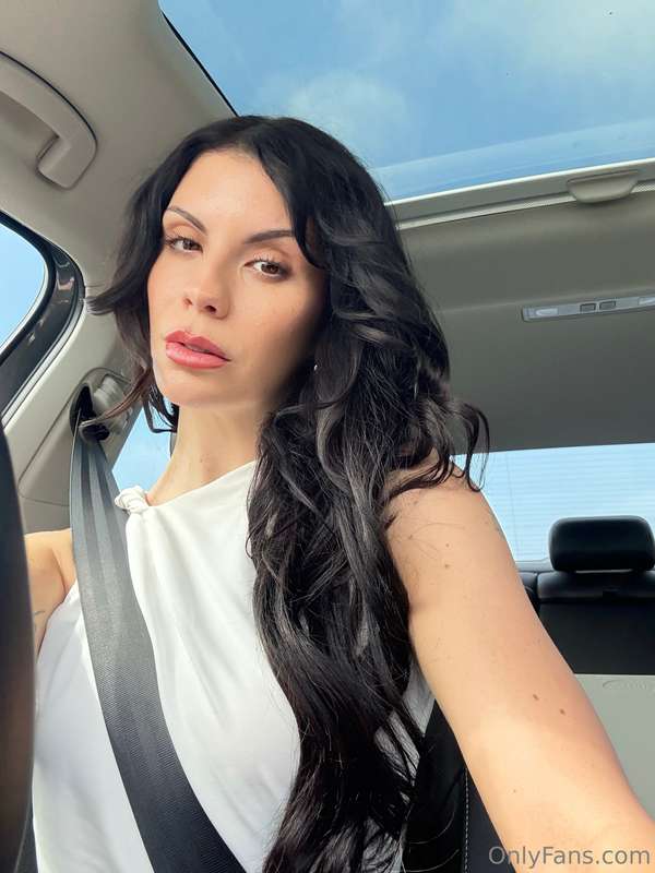 happy hump day 🤭 running errands… where am I going?? tip for..