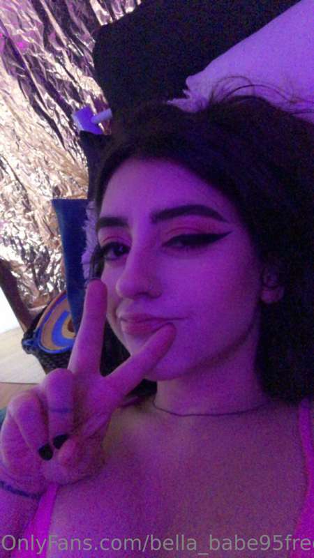 All the fun stuff is over on my paid account if you wanna ch..