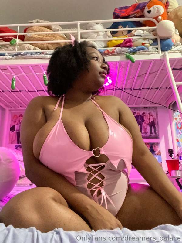Valentine’s Day is coming up you guys deserve some extra lov..