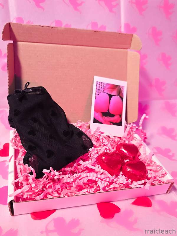be my valentine?i have 3 valentine's bundles up for grabs!ea..