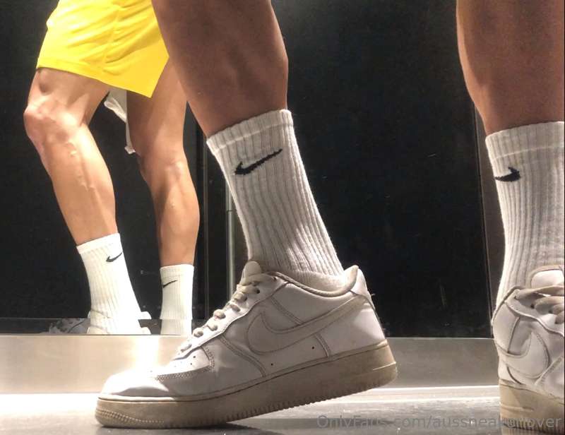 Come lick my AF1s 
