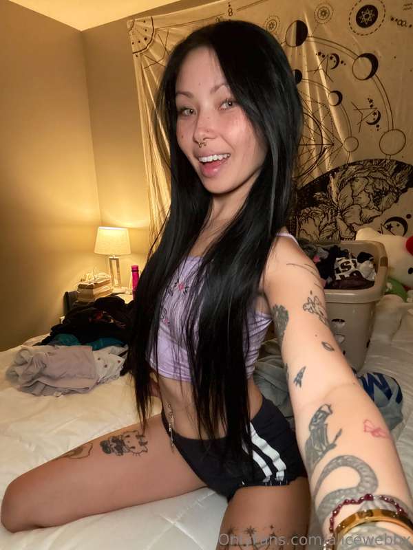 alicewebbx