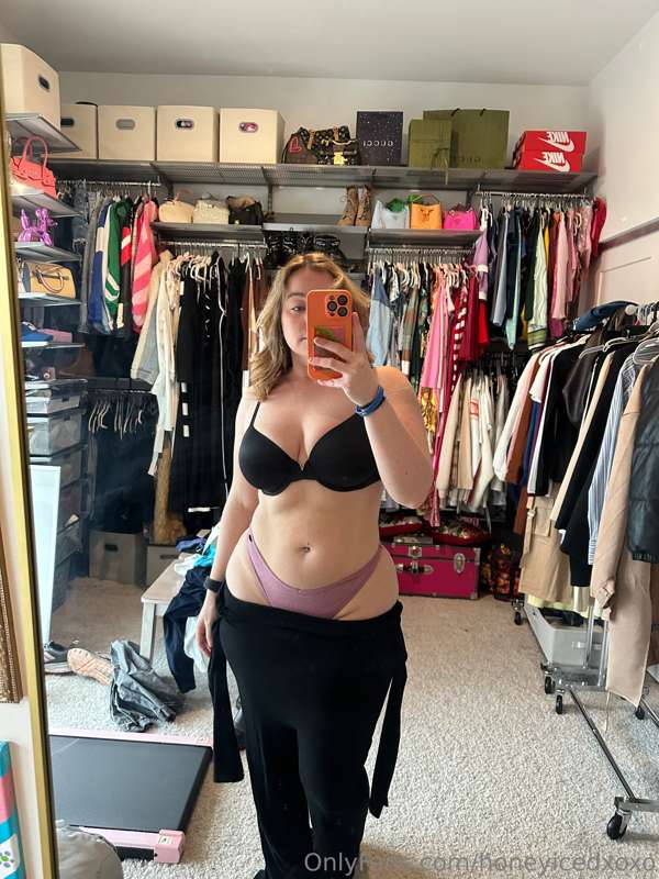 HoneyIcedXoXo