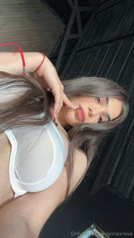 alinaxrose